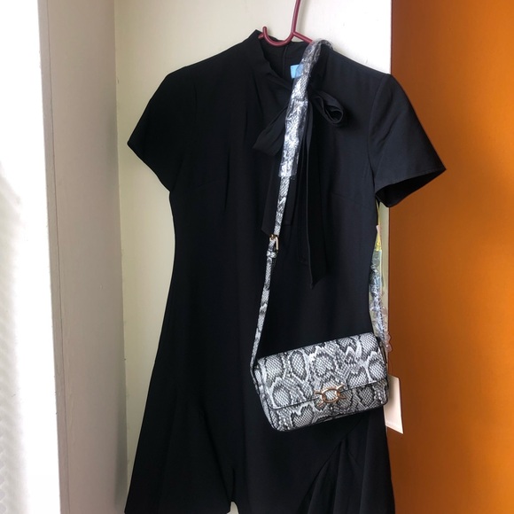 CeCe Dresses & Skirts - 2 fer NWT Women's Black Short-Sleeve Bow Neck Dress and bag.